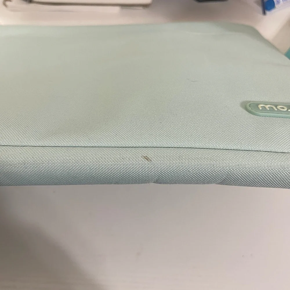MOSISO Laptop Sleeve Bag Case Pouch Aqua Green‎ 13 Inch Computer Few Small Stain
